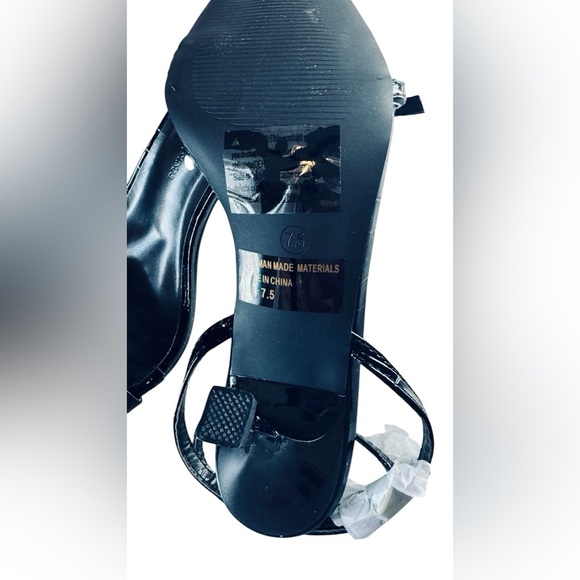 Wild Diva Lounge Edwina sandal size 7.5 black - Picture 5 of 6